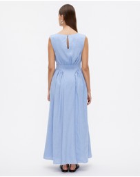 Minima Esenciales - Rivena Midi Dress