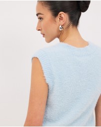 Calli - Rae V-Neck Knit Vest Top