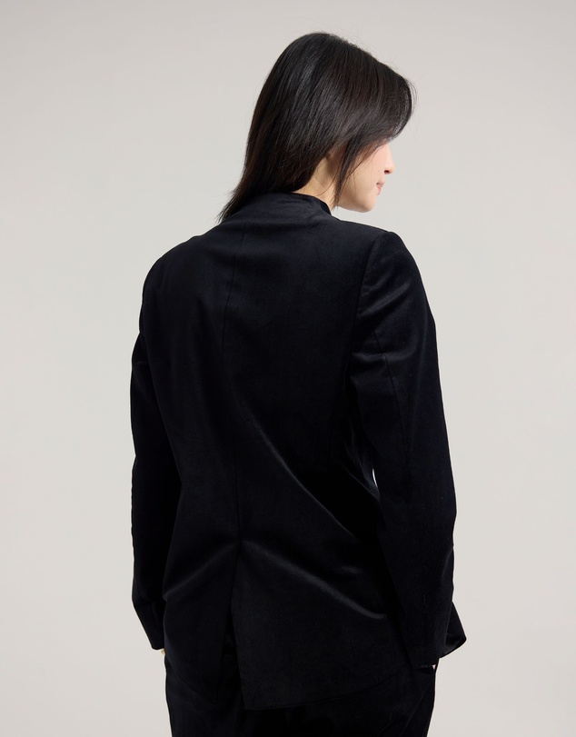 Oxford - Raffi Velvet Collarless Blazer