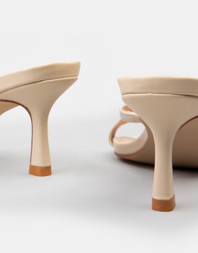 RAID - Briar kitten heeled mules in Off White