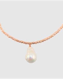 Izoa - Odette Drop Pearl Necklace