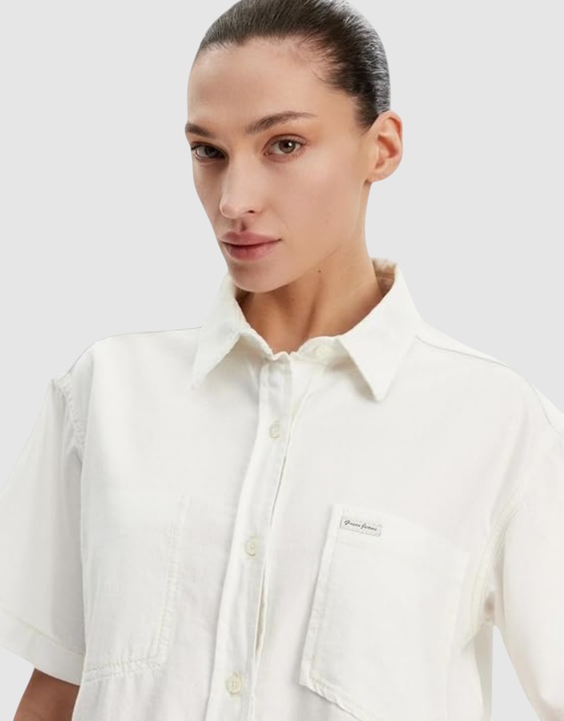 GUESS Jeans - GUESS JEANS Boxy Short Sleeve Shirt