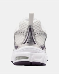Nike - Air Max Moto 2K Grade School