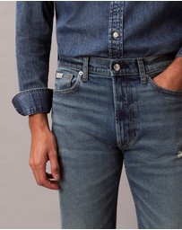 Calvin Klein Jeans - Standard Straight Fit Jeans