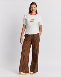 MAKU - Locally Sourced Fitted Tee
