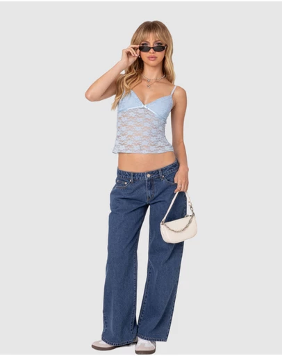 EDIKTED - Petite Raelynn Washed Low Rise Jeans