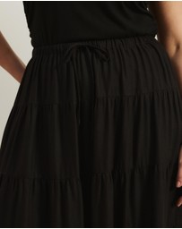 Atmos&Here Curvy - Elenora Linen Blend Tier Maxi Skirt