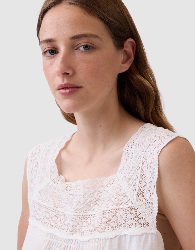 GAP - Short Sleeve Crochet Square Neck Top