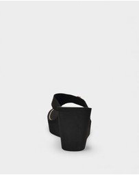 GUESS - Shai Wedge Sandals