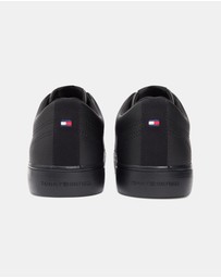 Tommy Hilfiger - TH Hi Vulc Core Low Lth II Ess - Men's