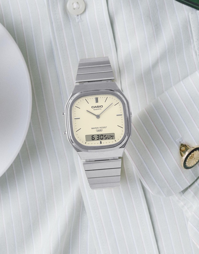 Casio - AQ-240 Warm Tone Colors
