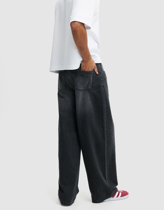 Cotton On - Super Baggy Jeans