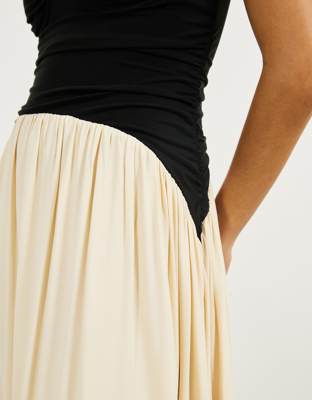 Minima Esenciales - Karrisa Maxi Dress