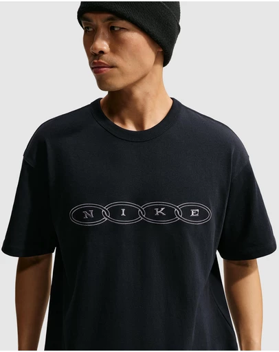 Nike - Nike Sportswear Premium Essentials T-Shirt