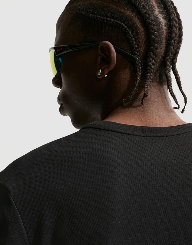 Nike - Nike Dri-FIT UV Miler Short Sleeve Top