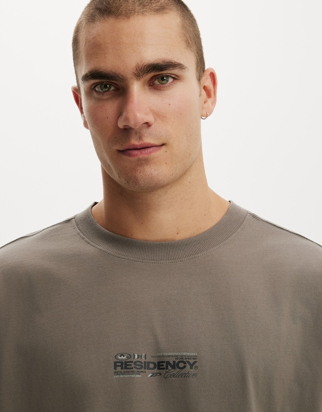 Cotton On - Box Fit Text T-Shirt