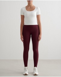 Aim'n - Ribbed Performance Short Sleeve Top