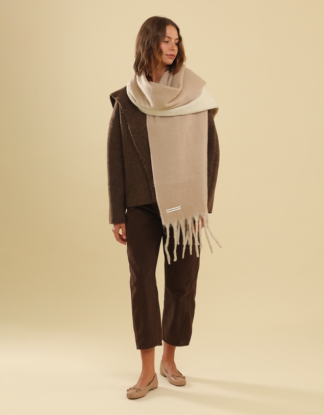 Morgan & Taylor - Hannah Reversible Scarf in Cream