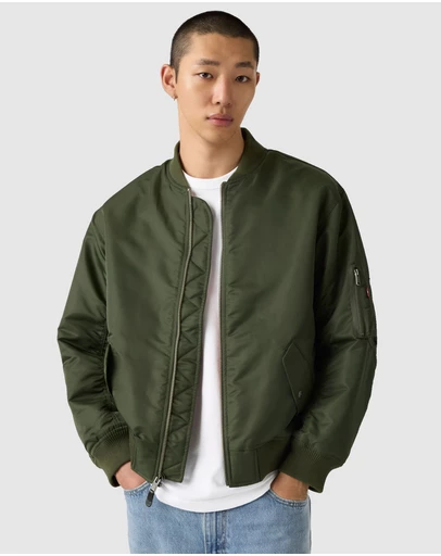 Levi's - MA-1 Bomber Jacket