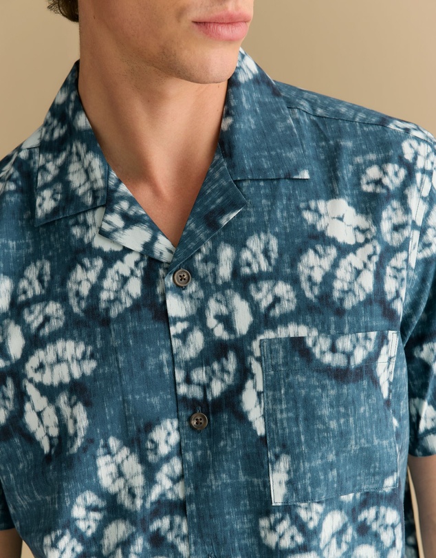 Trenery - Cotton Blend Washed Floral Short Sleeve Shirt in Deep Sea Green
