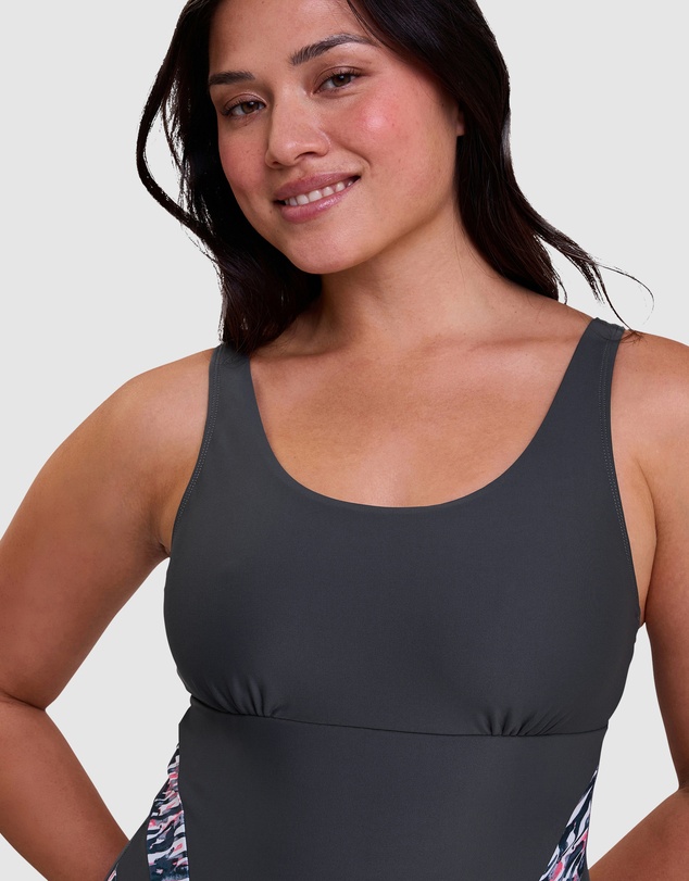 Sans Complexe - Bondi Beach Sporty One-Piece Swimsuit with Bust Support