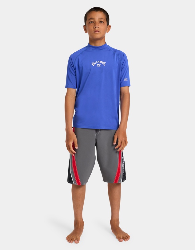 Billabong - Boys 8 to 16 Boys All Day Arch Regular Fit Short Sleeve Rashguard