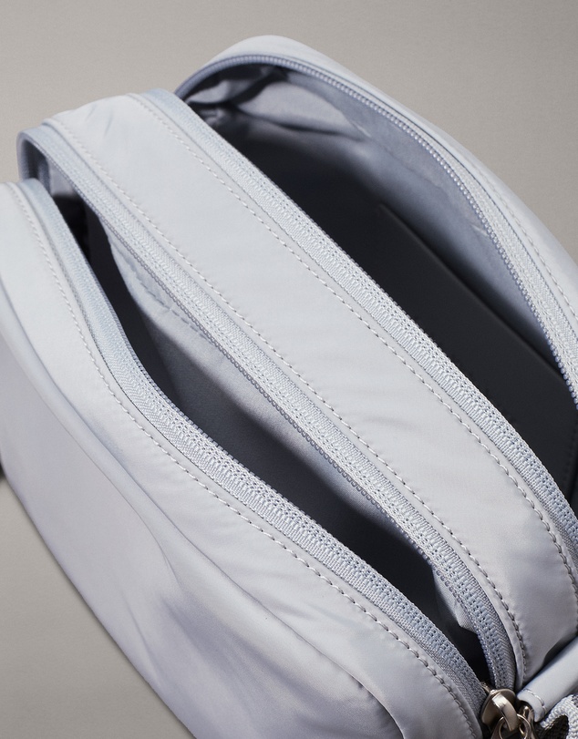 Calvin Klein - Crossbody Bag