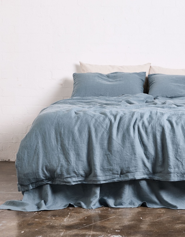 IN BED - 100% Linen Pillowslip Set in lake