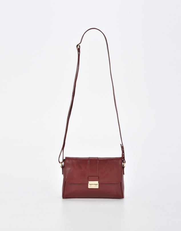 Cobb & Co - Kotara Classic Leather Crossbody Bag