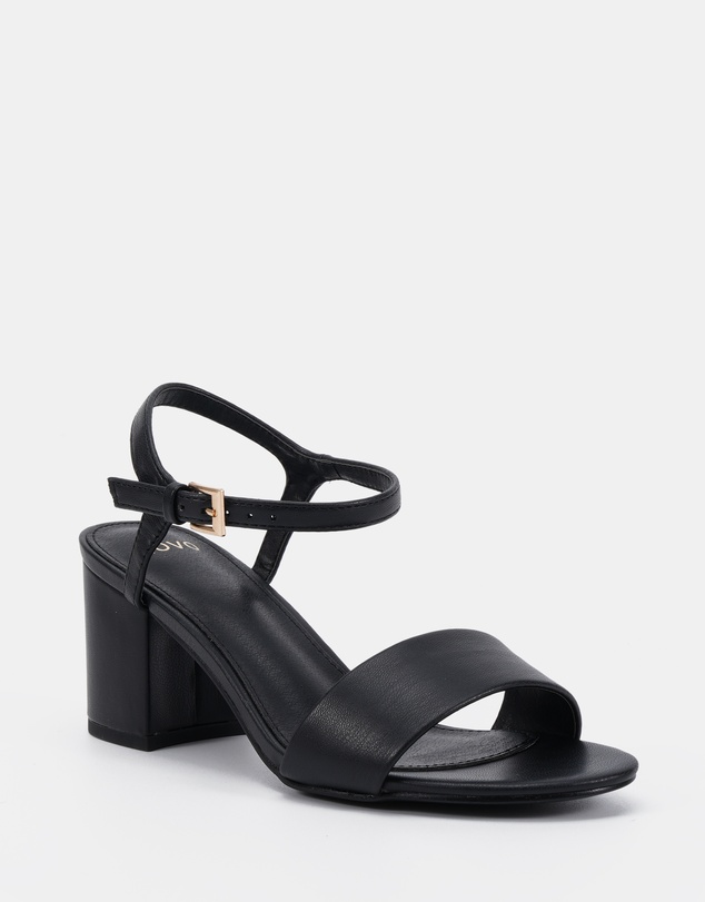 Novo - Udacious Heels
