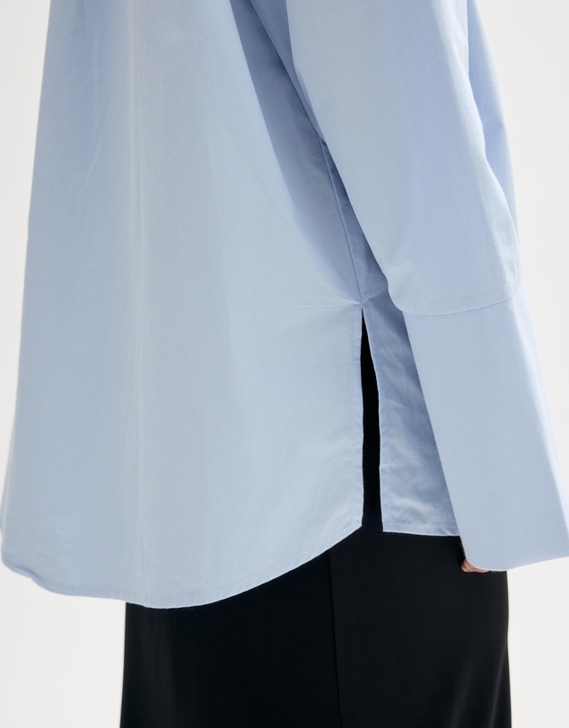 Minima Esenciales - Raine Cotton Shirt with Wide Cuffs