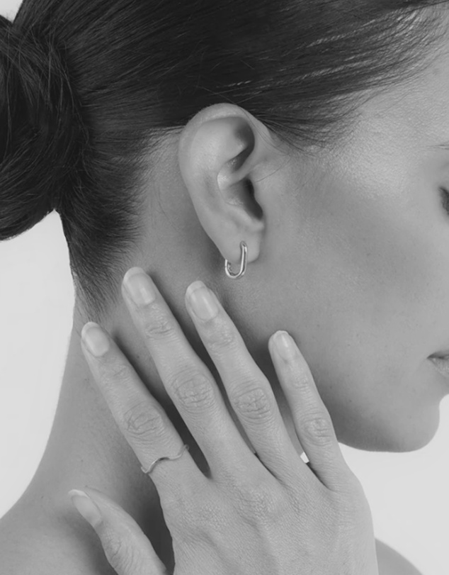 SAINT VALENTINE - Vera Wave Ring - Silver