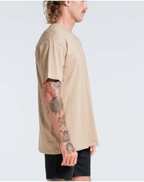 Vacancy Co - Life on the Rocks Tee