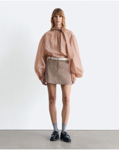 Taupe