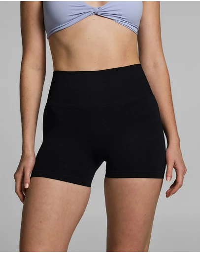 Rockwear - Seamless Scrunch Bum Booty Shorts