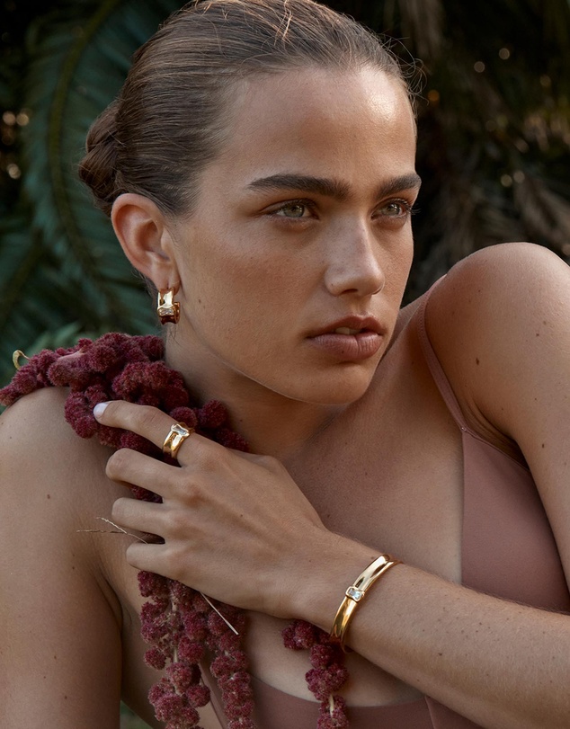 Amber Sceats - Nerine Ring