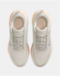 Nike - Vomero Plus - Women's