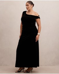 Forever New Curve - Winslet Curve Off Shoulder Velvet Gown