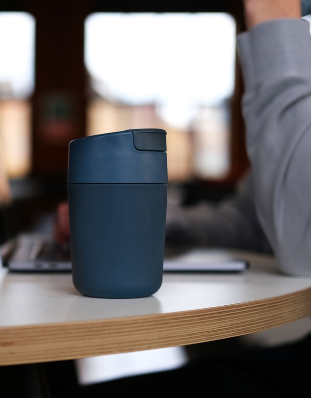 Joseph Joseph - Sipp™ Travel Mug with Flip-top Cap - 340 mL (12 fl. oz) (Blue)
