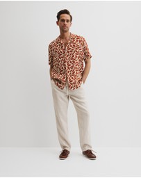 Country Road - Linen Leaf Print Short Sleeve Shirt