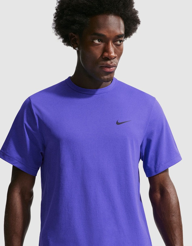 Nike - Hyverse Dri-FIT UV SS Versatile Top