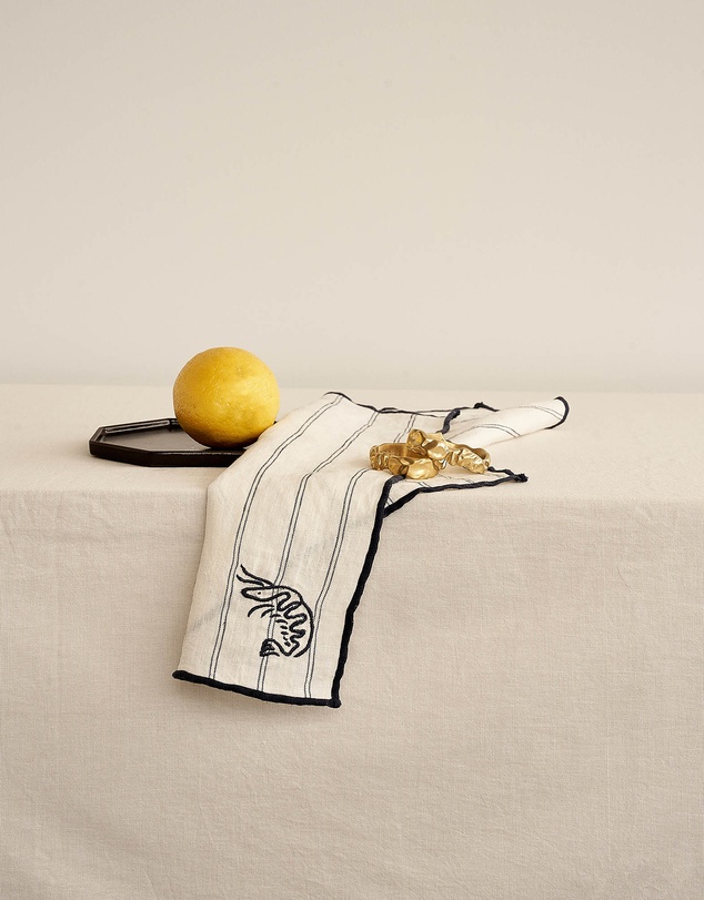Black Blaze - Embroidered Linen Napkin Set