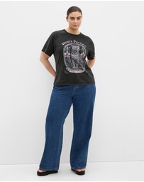 City Chic - Plus size Wild Beauty Tee - black acid wash