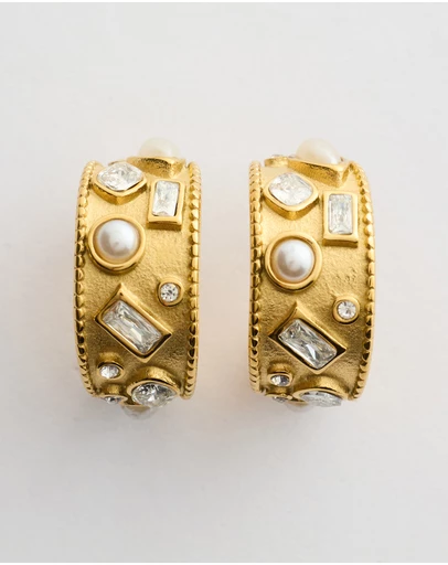 Moira Hughes - The White Label - The Jordan Hoops
