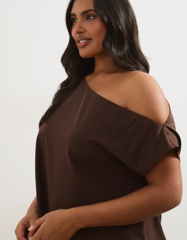 Atmos&Here Curvy - Willow Off Shoulder Top