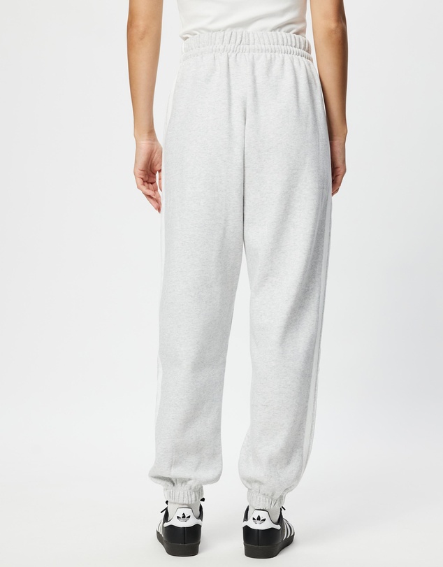 adidas Sportswear - Essentials 3-Stripes Fleece Loose-Fit Pants