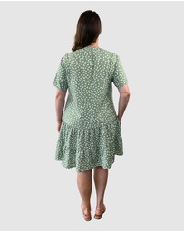 Love Your Wardrobe - Sage Print Drop Waist Dress