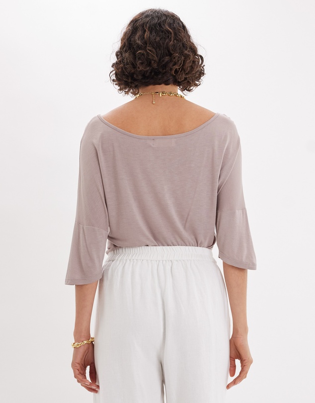 Amelius - Ottavia Three Quarter Batwing Tee