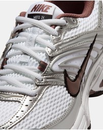 Nike - Air Max Moto 2K - Women's