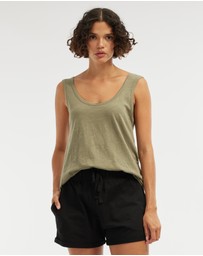 Amelius - Bailey Rounded Hem Tank